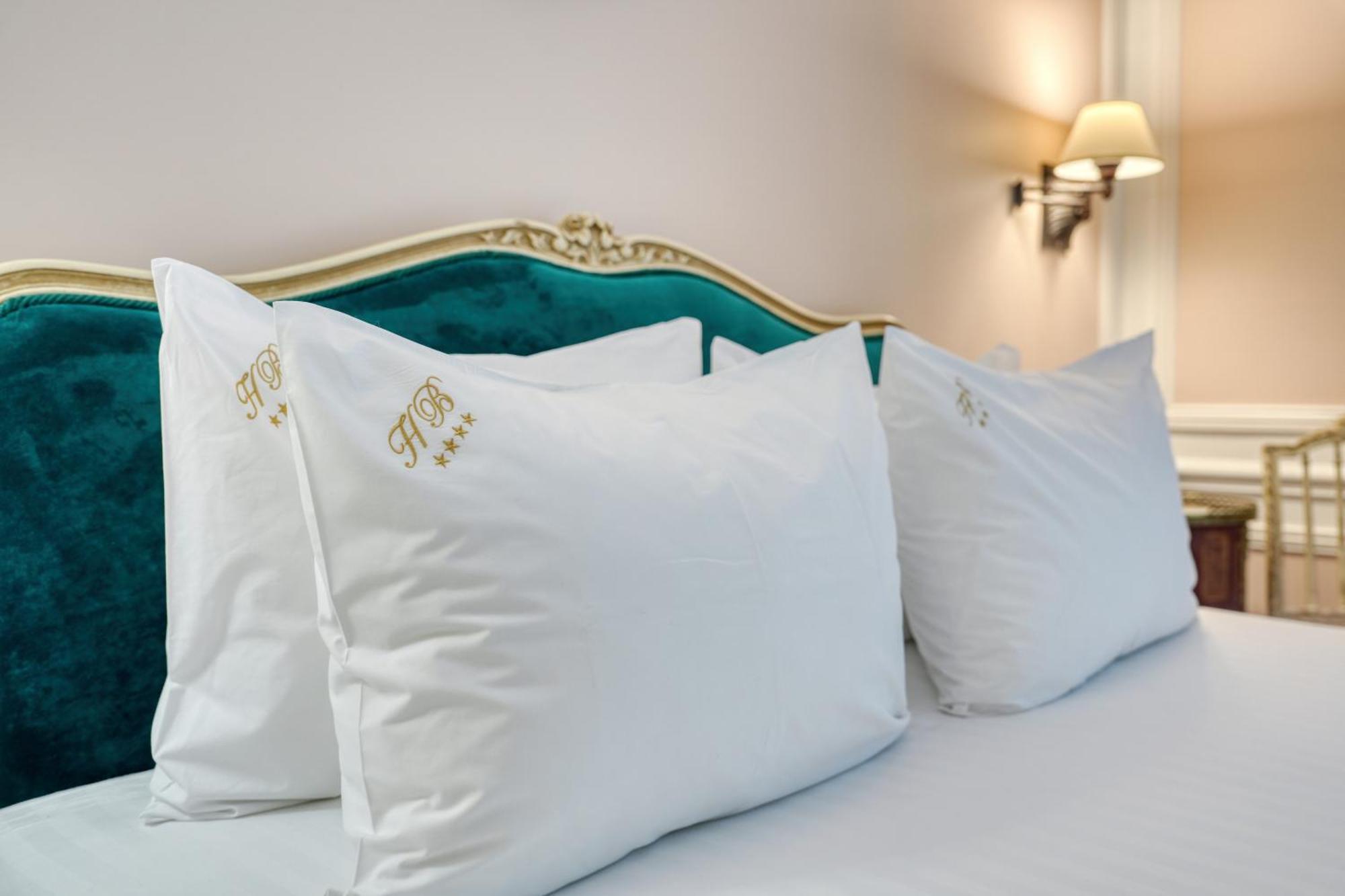 Belfast Hotel Párizs Szoba fotó