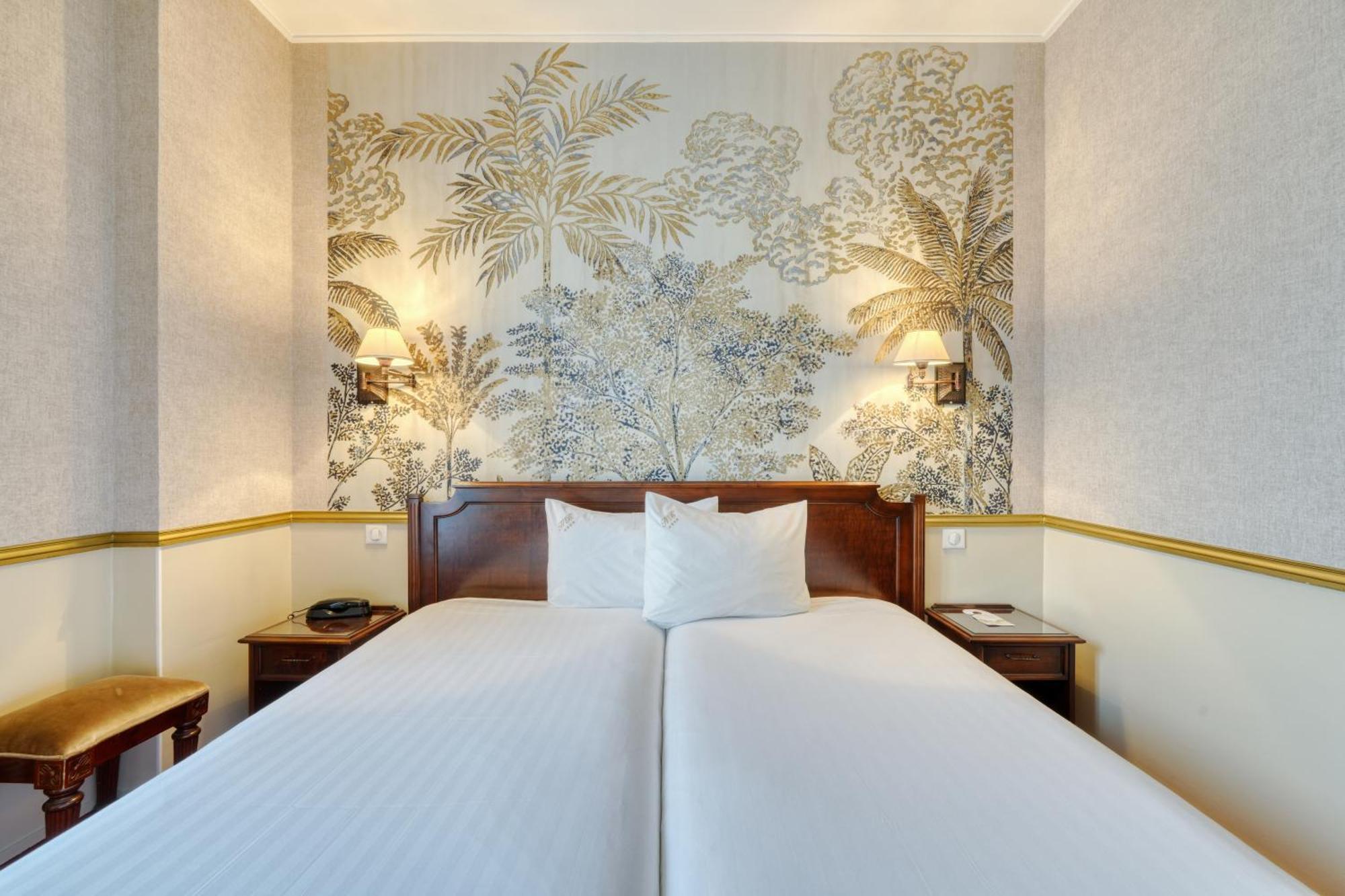 Belfast Hotel Párizs Szoba fotó